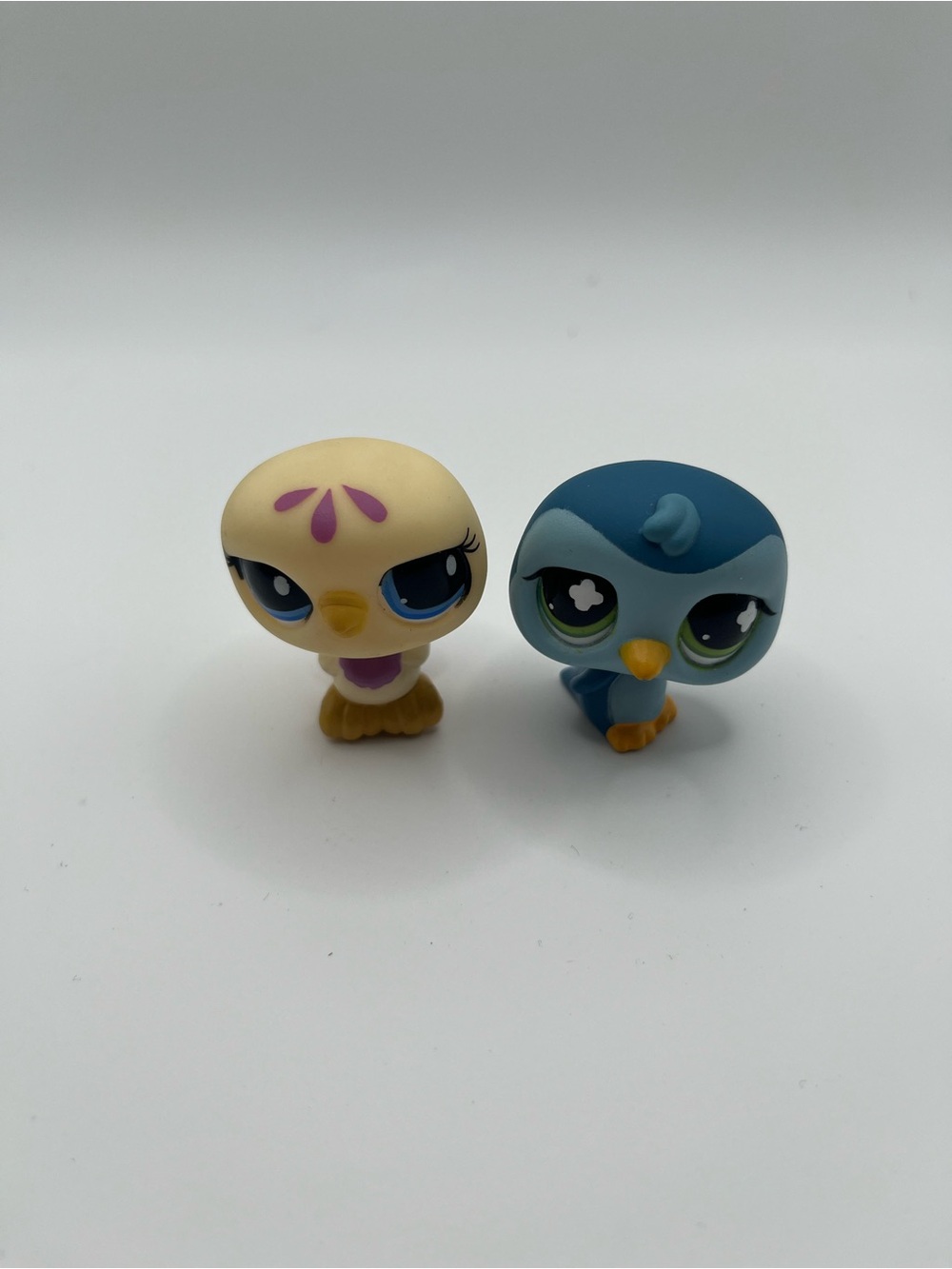 Littlest Pet Shop Lot Of 2 LPS Yellow Pigeon #1442 & Blue Penguin #821